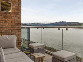 The View - Yr Olygfa